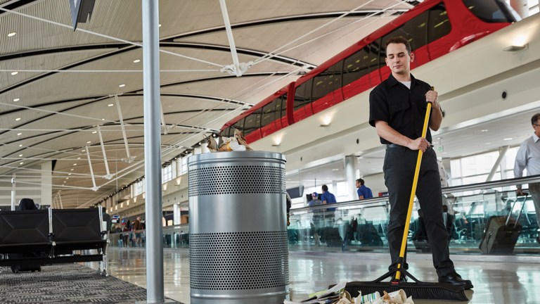 St. Pancras International Station Cleaner