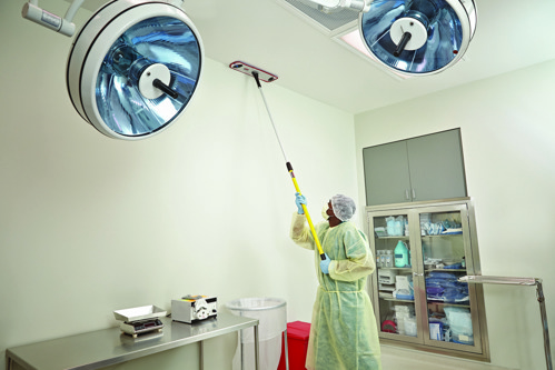 Wall and ceiling cleaning using Rubbermaid Microfibre Mop